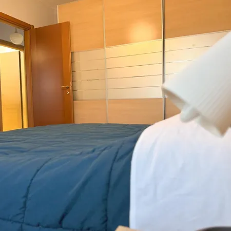 Cozy Near The Pyramid, Center * 티라나