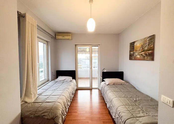 Cozy Near The Pyramid, Center Apartmán Tirana